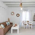 Amma Mykonos * カラファティス