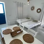 Amma Mykonos アパート カラファティス